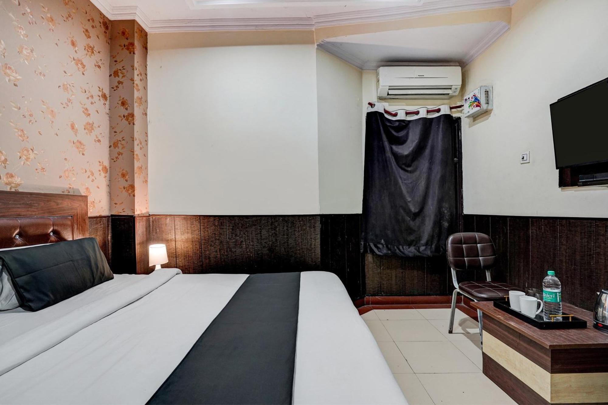 Super Hotel O Bg Hotel Faridabad Exterior photo